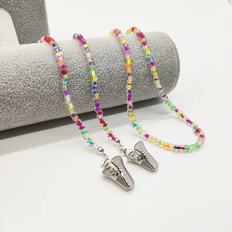 Cadena de gafas de sol con cuentas de colores para mujer