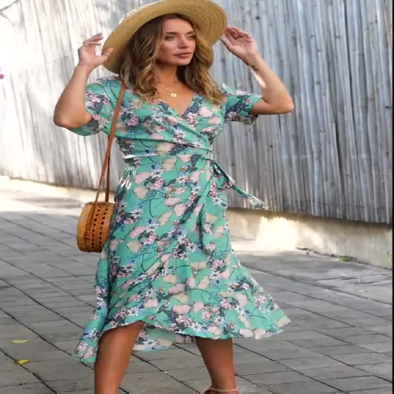 Vestido de playa floral con escote en V para mujer
